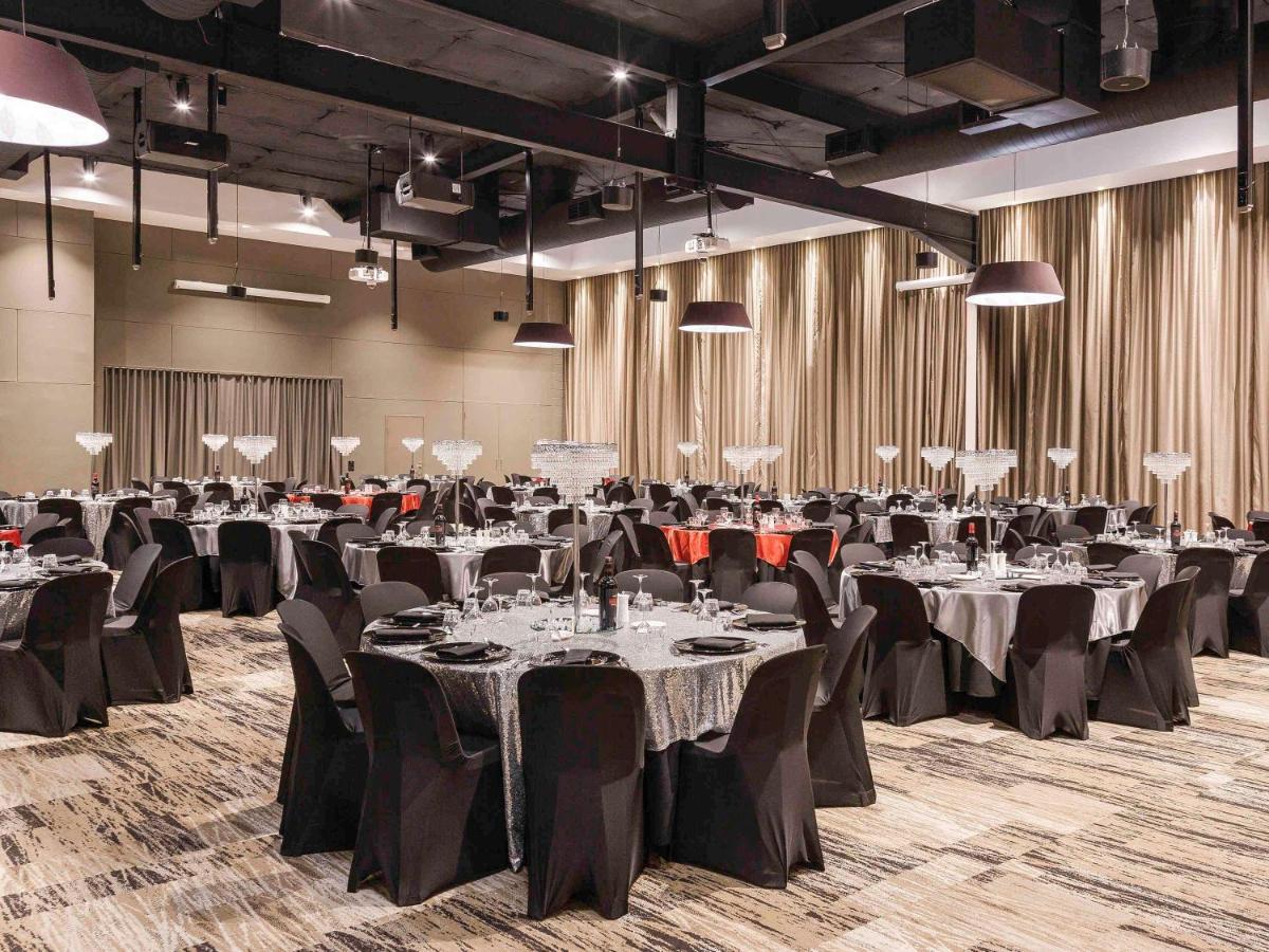 Mantra Gladstone Aparthotel Kültér fotó