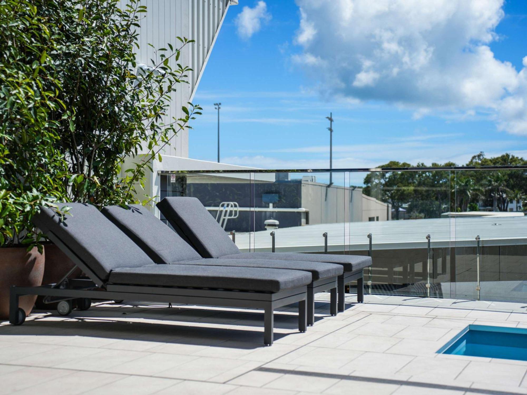 Mantra Gladstone Aparthotel Kültér fotó