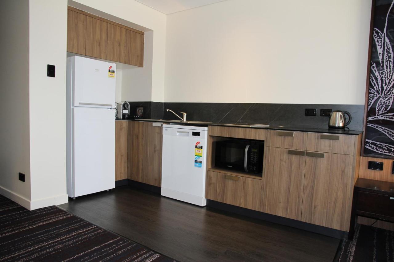 Mantra Gladstone Aparthotel Kültér fotó