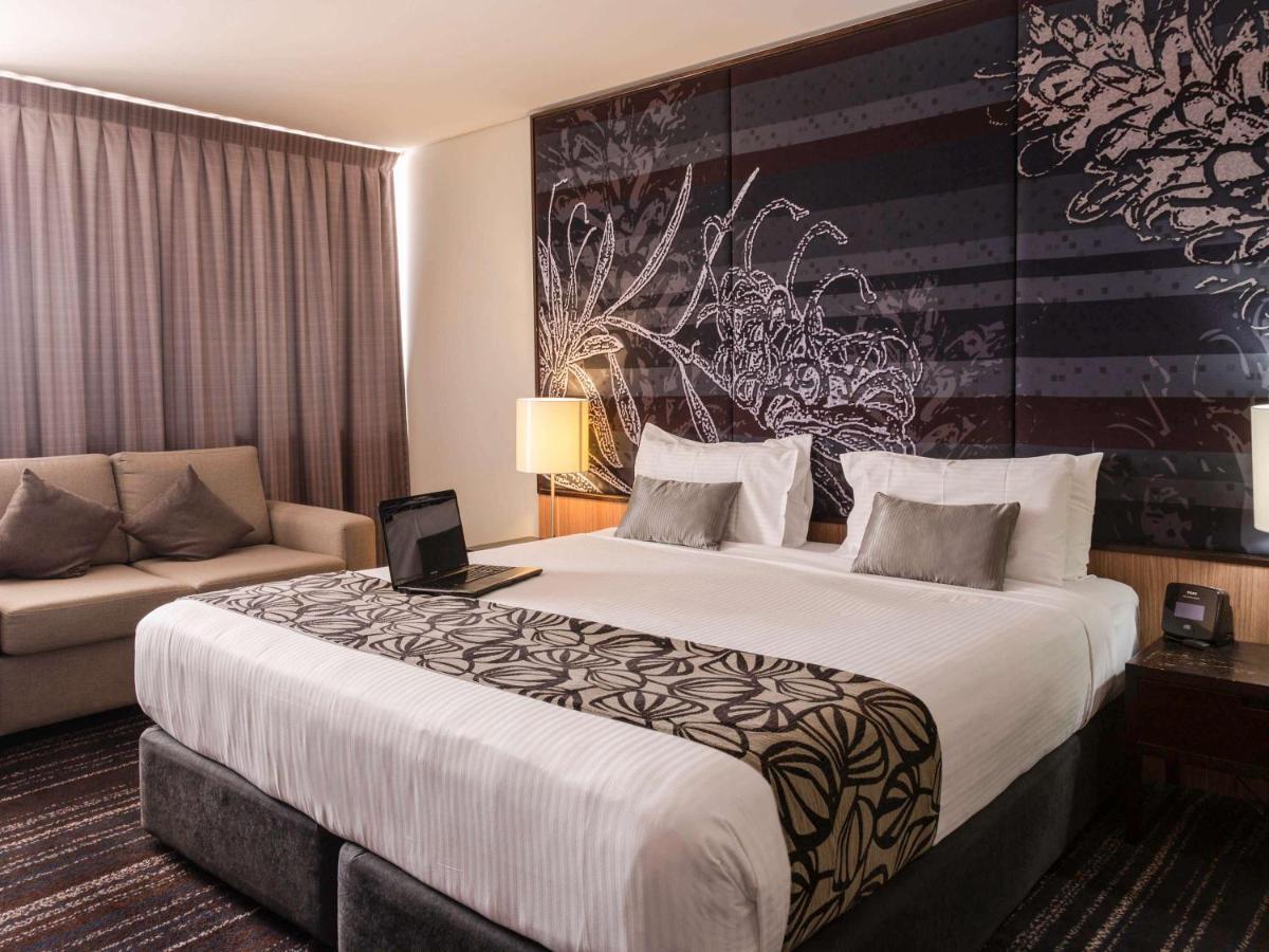 Mantra Gladstone Aparthotel Kültér fotó